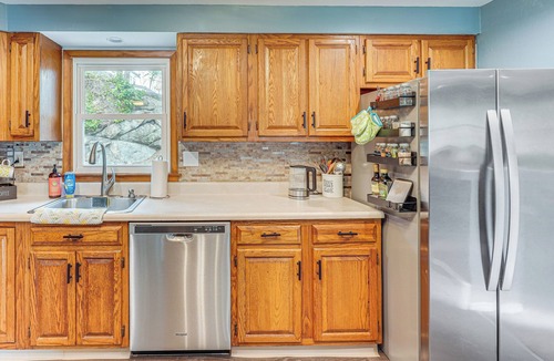 Highland Falls House | Home: 2 Mi to Thayer Gate at U.S. Military Academy