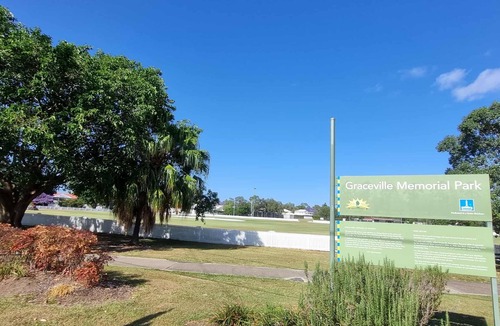 Graceville House | Home to home: what a local landscape in Graceville