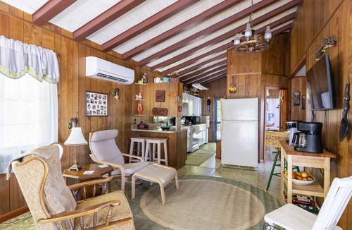 Pleasure Point House | Hooked on a Feeling- 2Br Lake Cabin, 2BR Lake Cabin