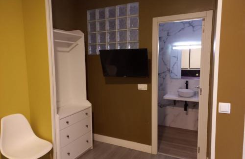Velilla de San Antonio House | Hostal DS