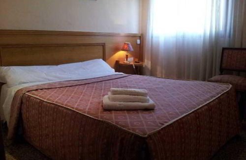 San Sebastian de los Reyes House | Hostal Juan XXIII