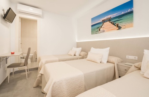 Cruz de Humilladero Hotel | Hostal Romerito