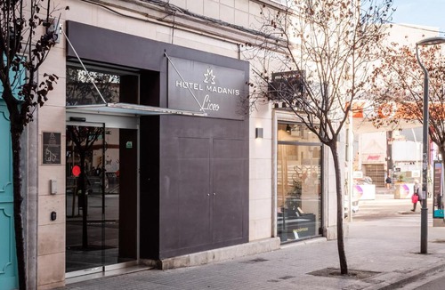 Collblanc y La Torrassa Hotel | Hotel Madanis Liceo