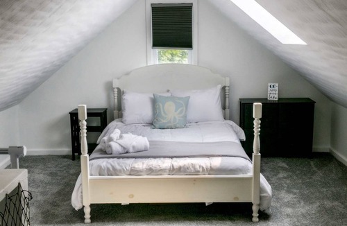Hammondsport House | House ∙ 1 bedroom ∙ 6 guests
