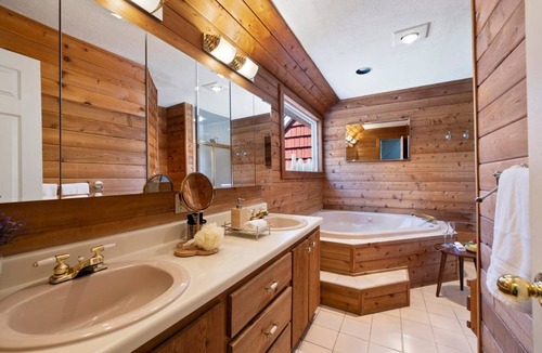 Monroe House | House ∙ 3 bedrooms ∙ 8 guests