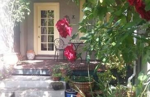 Bendigo Cottage | Hyacinth House self contained cottage