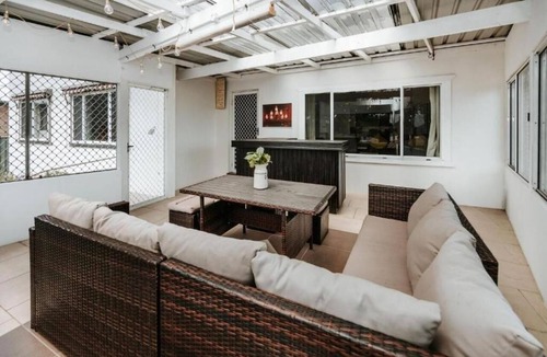 Nowra House | ICONIC ESCAPE NOWRA - Entire house