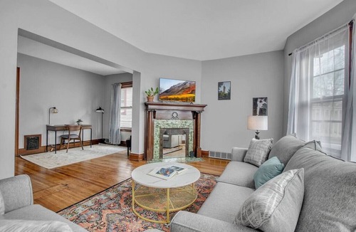 North Buffalo Apartment | Ideal & Exquisite Elmwood Village Victorian
