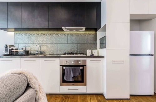 Richmond Apartment | In the heart of Richmond