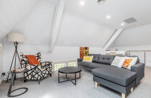 Prahran Apartment | Inner City Living in a Modern Slice of History