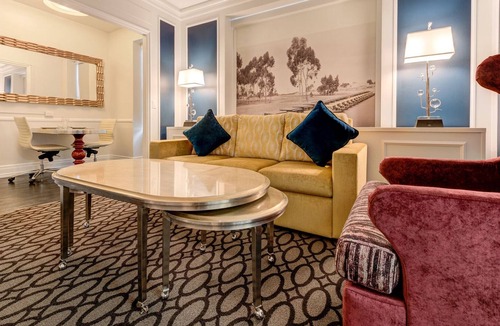 Park West Resort | Instant Booking 30% off WorldMark Inn at the Park (Studio with King Bed)