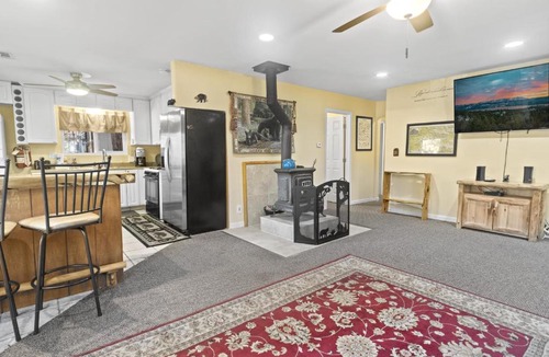 Sugarloaf House | Irie's Retreat