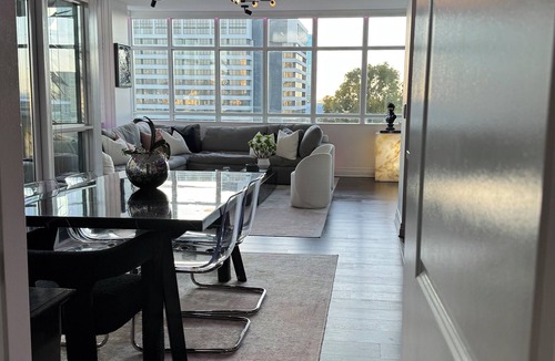 Irvine Business Complex Condo | Irvine 2-bedroom condo in luxury high-rise with full amenities