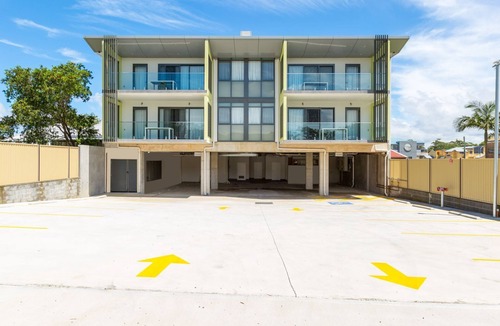 Huskisson Apartment | Ishtar Apartment 9 by Book Jervis Bay - Best Water Views