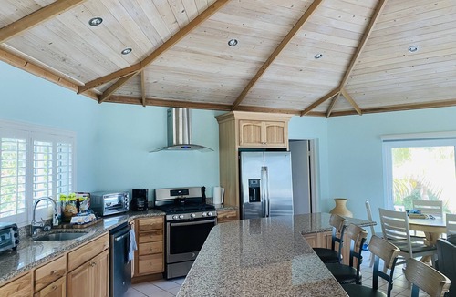 Stella Maris Villa | Island Villa w/Private Pool and Panoramic Ocean Views; Adjacent to Rock Hill