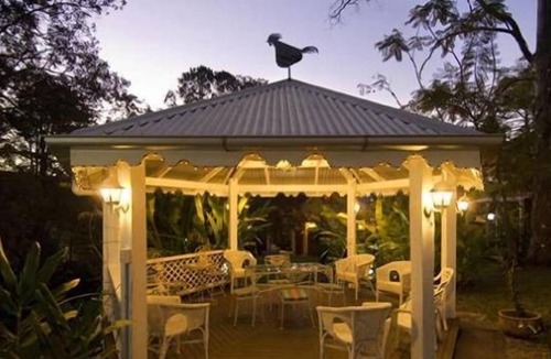 Mooloolah Valley Cottage | Jacaranda Pioneer Guest Cottage ... historic barn, romantic couples, family fun.