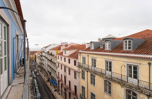 Santa Maria Maior Apartment | JOIVY Stunning duplex near Santa Justa Lift