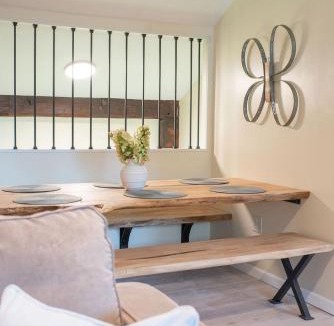 Hammondsport Apartment | Junior's Suite at JS Hubbs Guest House