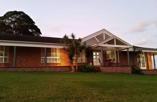 Urunga Villa | Kabana Luxury Villa @ Urunga - peaceful & relaxing