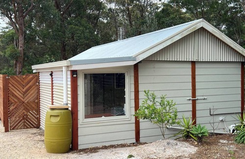Raymond Island House | Kangaroo Bungalow Raymond Island