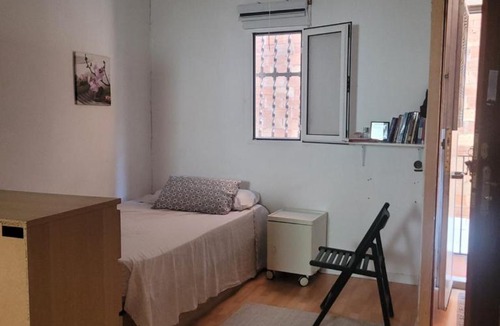 Collblanc y La Torrassa Apartment | Karam