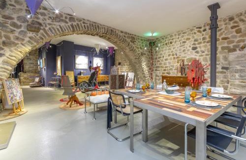 Besalu Apartment | Kel Domènech Luxury Apartment