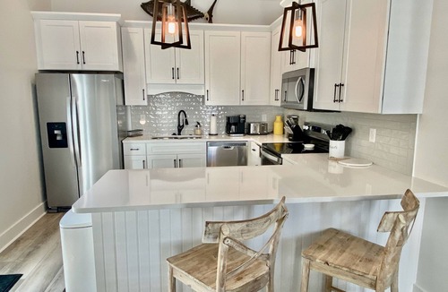 Orange Beach Cottage | Kingfisher Cottage at Tannin *Breathtaking Coastal Home With Beach Access*