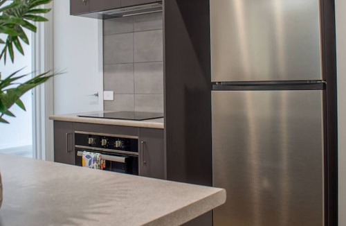 Hillcrest Apartment | Koala Hideaway Urban Unit Close to Adelaide CBD