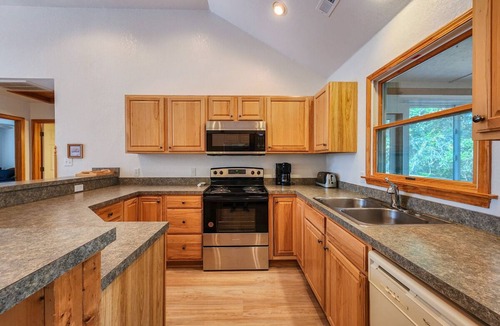 Southern Shores House | L'ESCALE - Soak in the summer sun this oceanside 4 BR home!