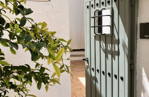 San Andres-San Pablo Apartment | La Montesina House II Complete apartment in a 19th century mansion for 2 Pax