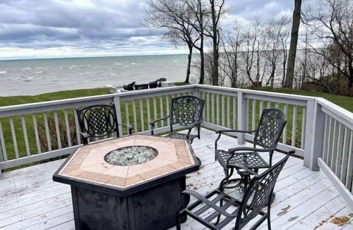 Westfield House | Lake Erie Sunset Getaway