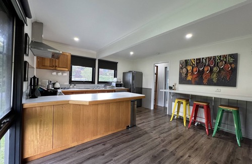 Goughs Bay House | Lake & Mountain views with deck and games room for all to enjoy (linen provided)