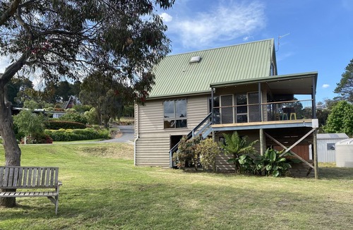 Goughs Bay House | Lake & Mountain views with deck and games room for all to enjoy (linen provided)