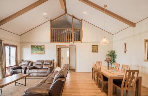 Oberon Ski Chalet | Lake Oberon Estate