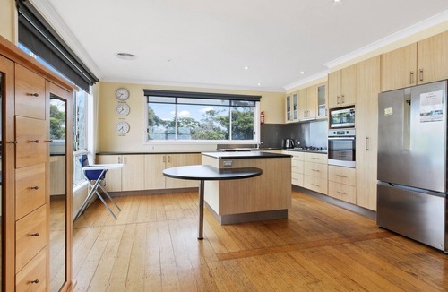 Lake Tyers Beach House | Lake Tyers Beach House | Spacious Coastal Escape