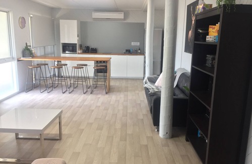 Goughs Bay House | Lake Valley View Apartments; water frontage and newly renovated on flat block