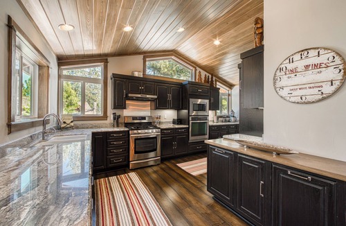 Meeks Bay House | Lands End at Meeks Bay by Tahoe Getaways - Pet Friendly Monthly Lease