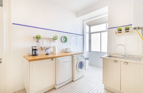 Principe Real Apartment | Large Bairro Alto 2 up to 22guests by Central Hill