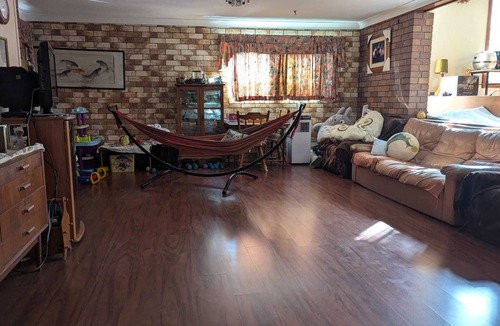 McDowall House | Large room suitable for couples or families at McDowall