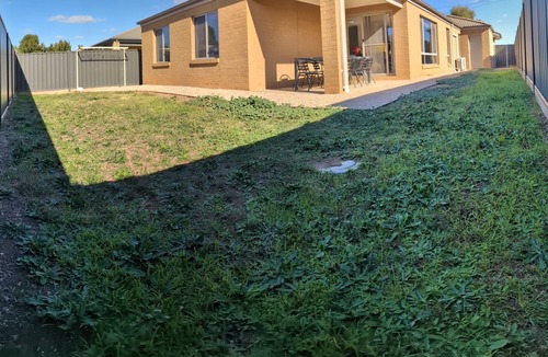 Jackass Flat House | Large stylish home in Bendigo, perfect for families, close to sporting precinct