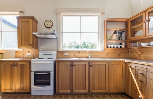 South Arm Other | Lauriston Homestead resides in the wild foothills of South Arm Tasmania