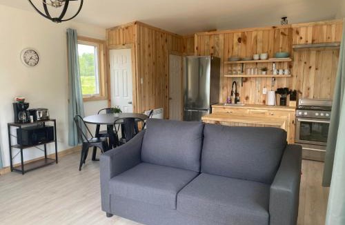 La Malbaie Apartment | Le Camp Perché #2