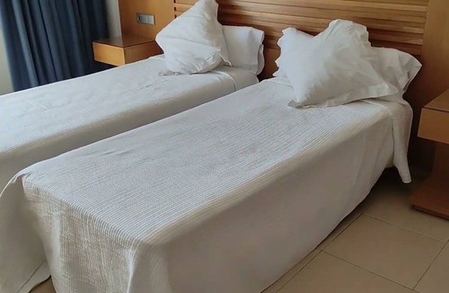 Sant Jordi de Ses Salines Hotel | LeibTour code: [IBAPPRE/STD] Estudio en Playa den Bossa con Piscina