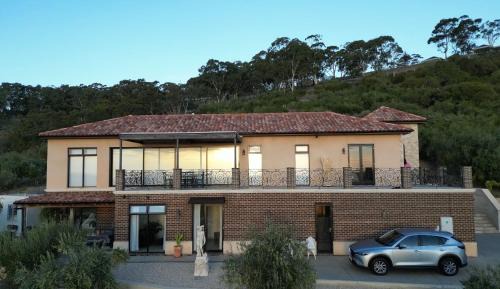 Rostrevor House | LIAPIS ESTATE Rostrevor Adelaide