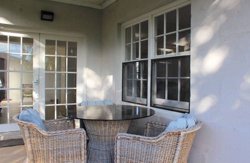 Mount Gambier House | Light-filled comfortable 3 B/R 2 bathroom family home. Dogs by negotiation .