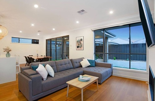 Flinders Park House | Linear Park Living - Brand New 4 Bed Family Home