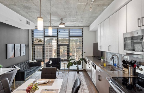 Five Points South Apartment | Live the High Life – Chic 2BR Apartment in BHM