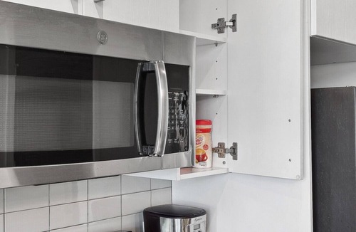 Five Points South Apartment | Live the High Life – Chic 2BR Apartment in BHM