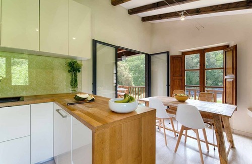 Sales de Llierca Apartment | Lleonder (2-5 pax)