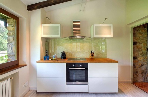 Sales de Llierca Apartment | Lleonder (2-5 pax)